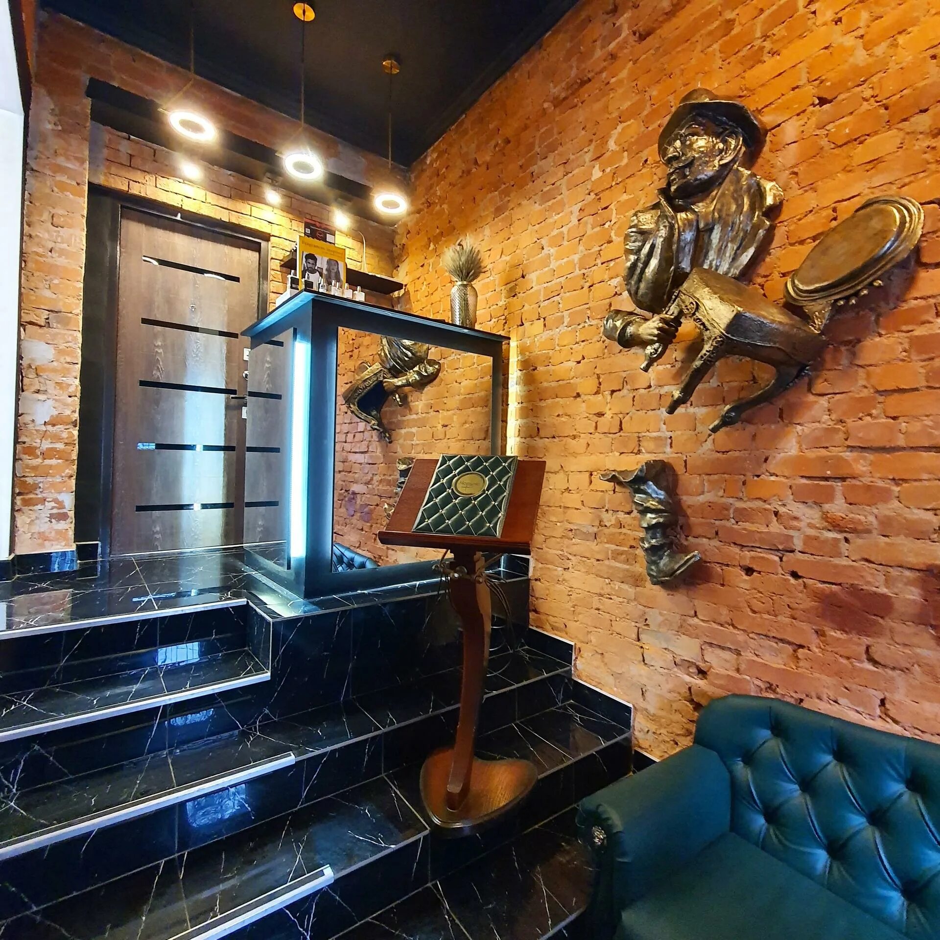 Чаруни 3 интернационала 73. Салон чаруни ногинск 3 интернационала. Ногинск советская 44 чаруни. Салон красоты чаруни электросталь. Сбербанк ногинск 3 интернационала 73.