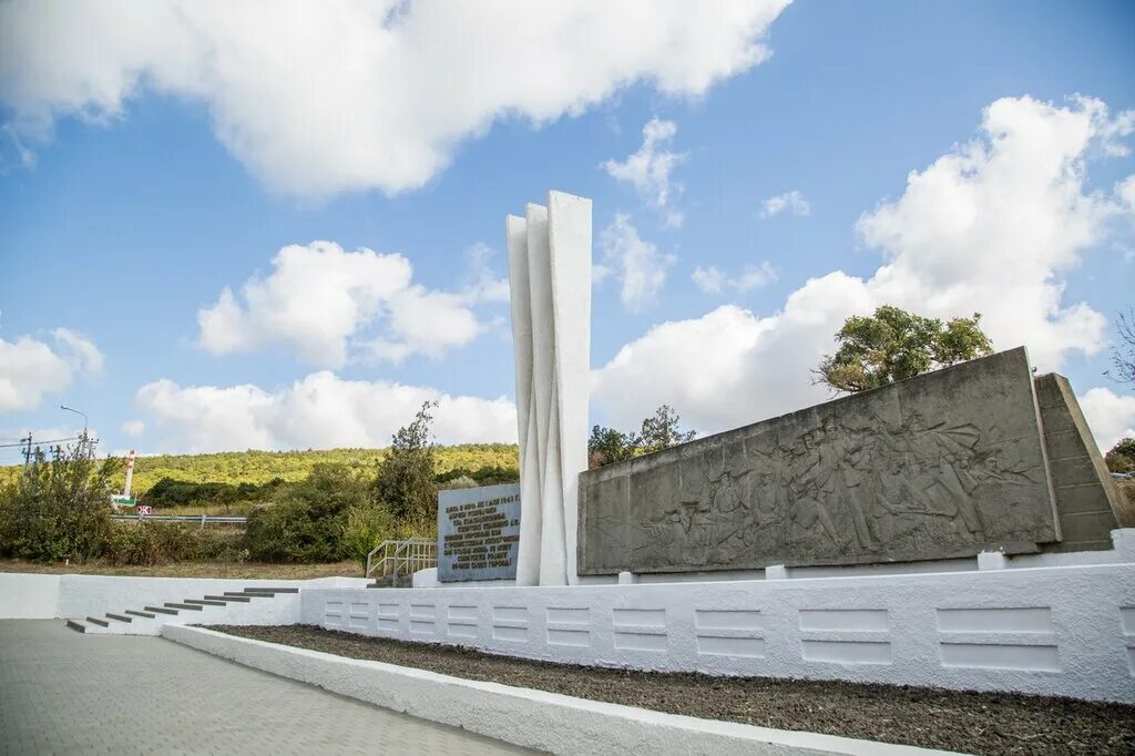 мемориальный комплекс памяти героев краснодар. мемориал победы краснодар. славянск на кубани мемориал воинской славы. мемориал вечный огонь краснодар. площадь памяти героев краснодар.