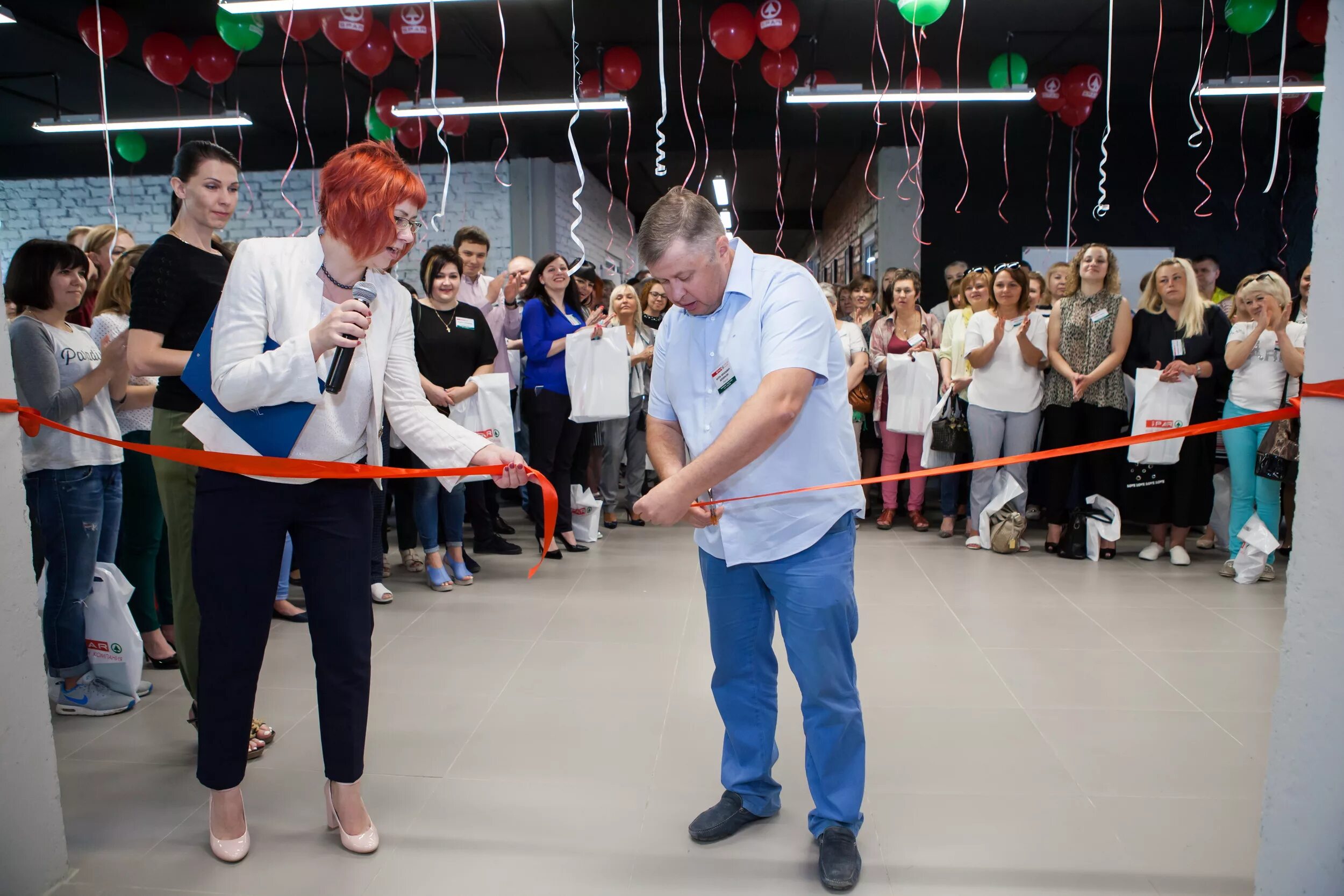 ефремовский маслосыродельный комбинат (лакталис). кладовщик. склад автопитер. сотрудник склада ламода. буквоед продавец.