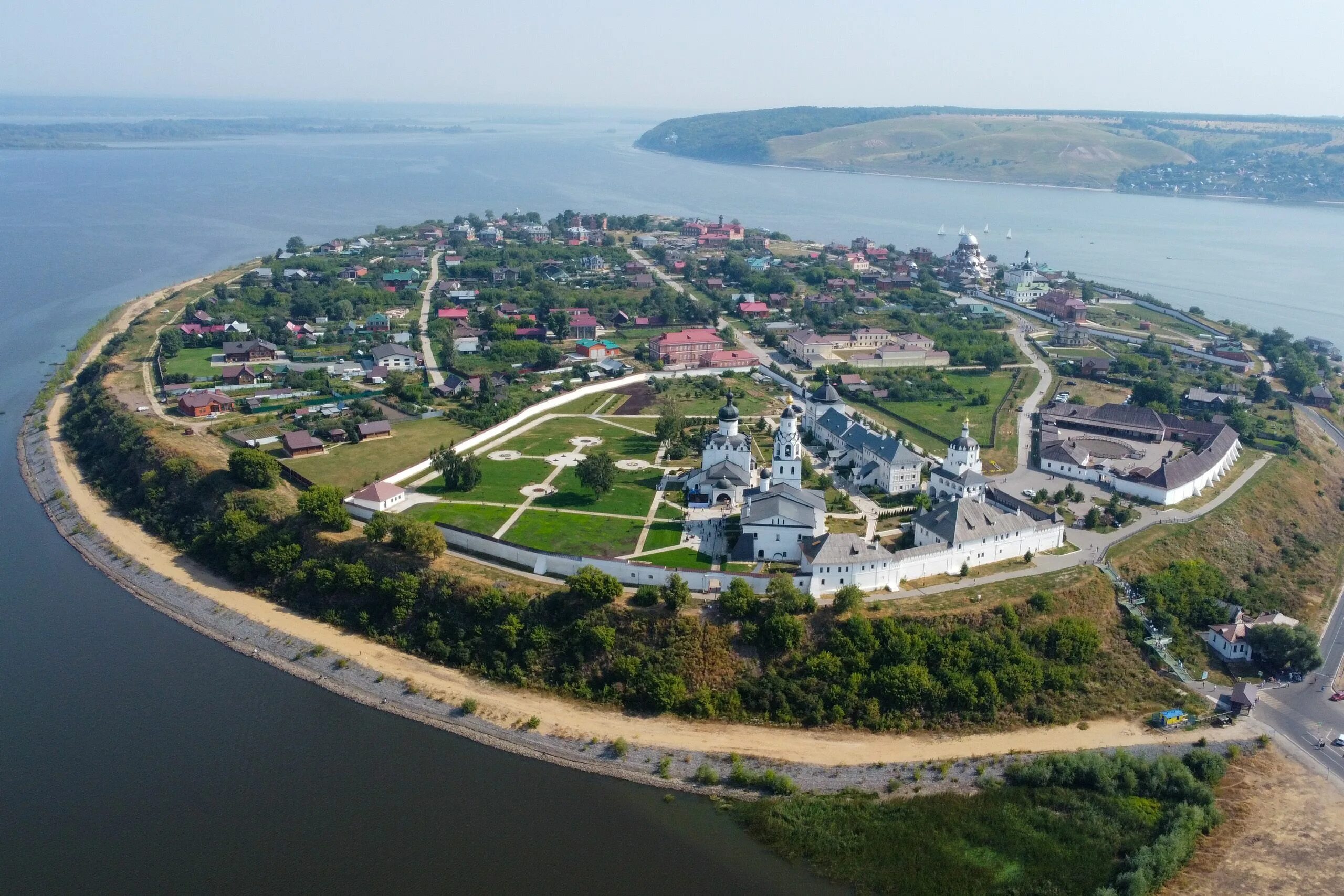 Татарстан остров Свияжск. Остров-град Свияжск в Казани. Музей остров град Свияжск. Крепость Свияжск 1551. Град свияжск татарстан