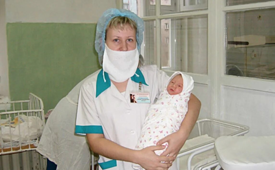Роддом северной больницы киров. Роддом 1 киров. роддом на кирова смоленск. северный роддом киров. нововятский роддом.