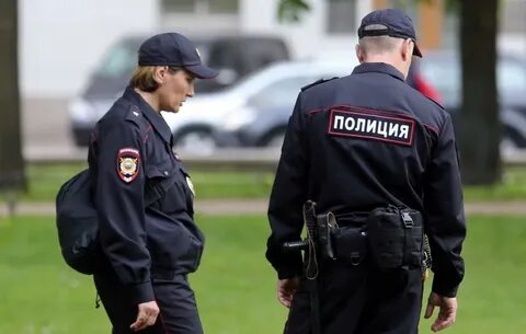 Полицейский ранил полицейского