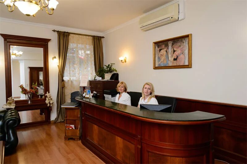 Кдц арбатский фото. Нмхц им пирогова арбатский. Кдц арбатский гагаринский 37. Центр им пирогова гагаринский переулок. Кдц арбатский гагаринский 37.