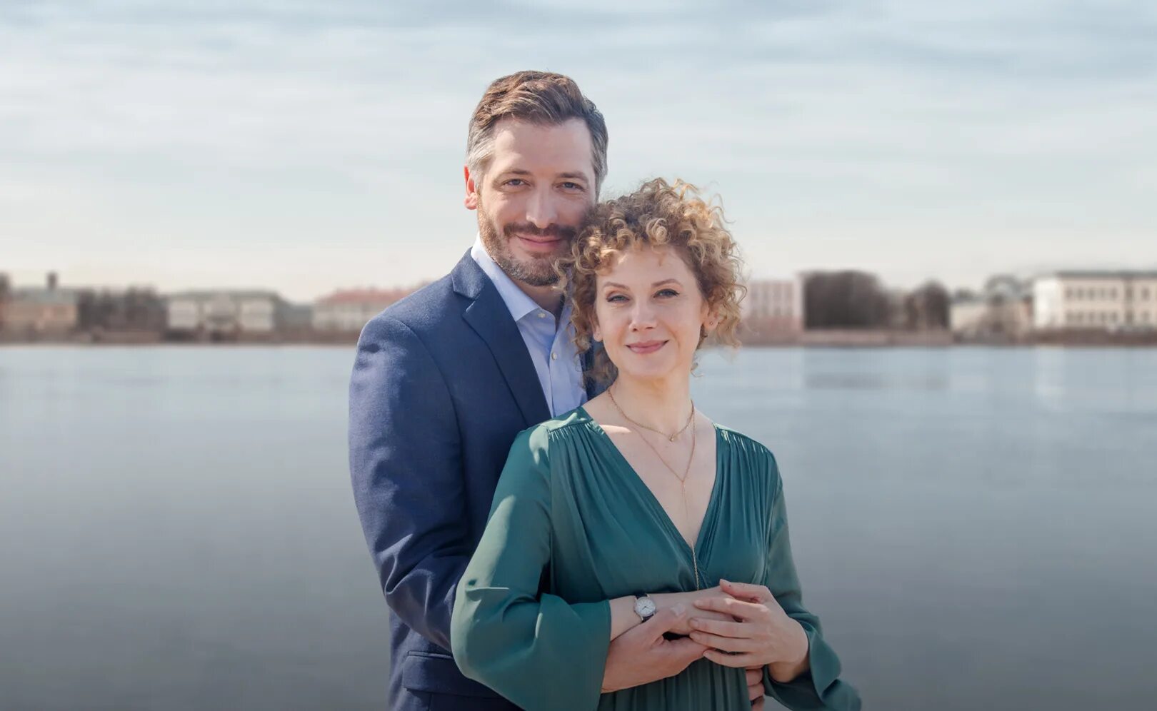 Маленькая тайна большая ложь 4. Большая маленькая ложь селеста и муж. Актрисы сериалов канала россия 1. Маленькая тайна большая ложь 4. Большая маленькая ложь турецкий сериал.