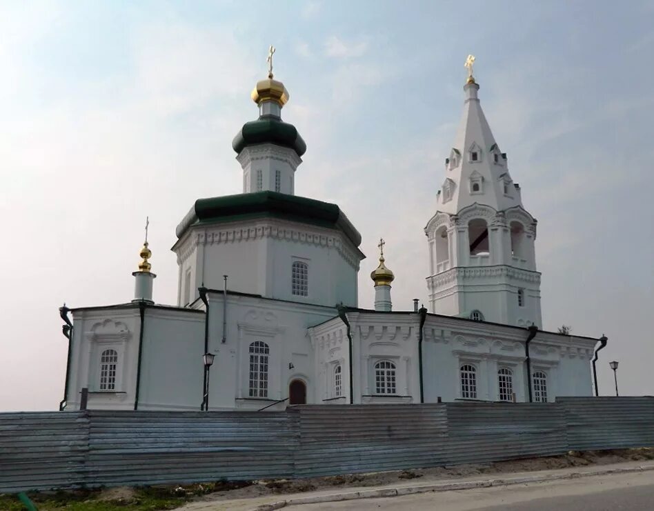 свято-троицкий монастырь пгт октябрьское хмао. церковь сошествия святого духа люберецкий район. церковь на октябрьской. церковь троицы живоначальной, посёлок троицкий. свято-троицкая церковь пгт.