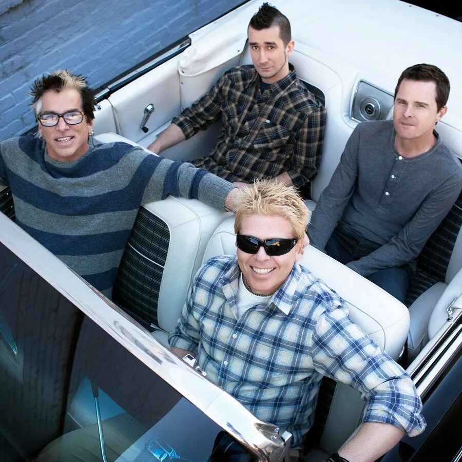 Spring group. Группа the offspring. рок группа оффспринг. offspring 1984. offspring 2002.
