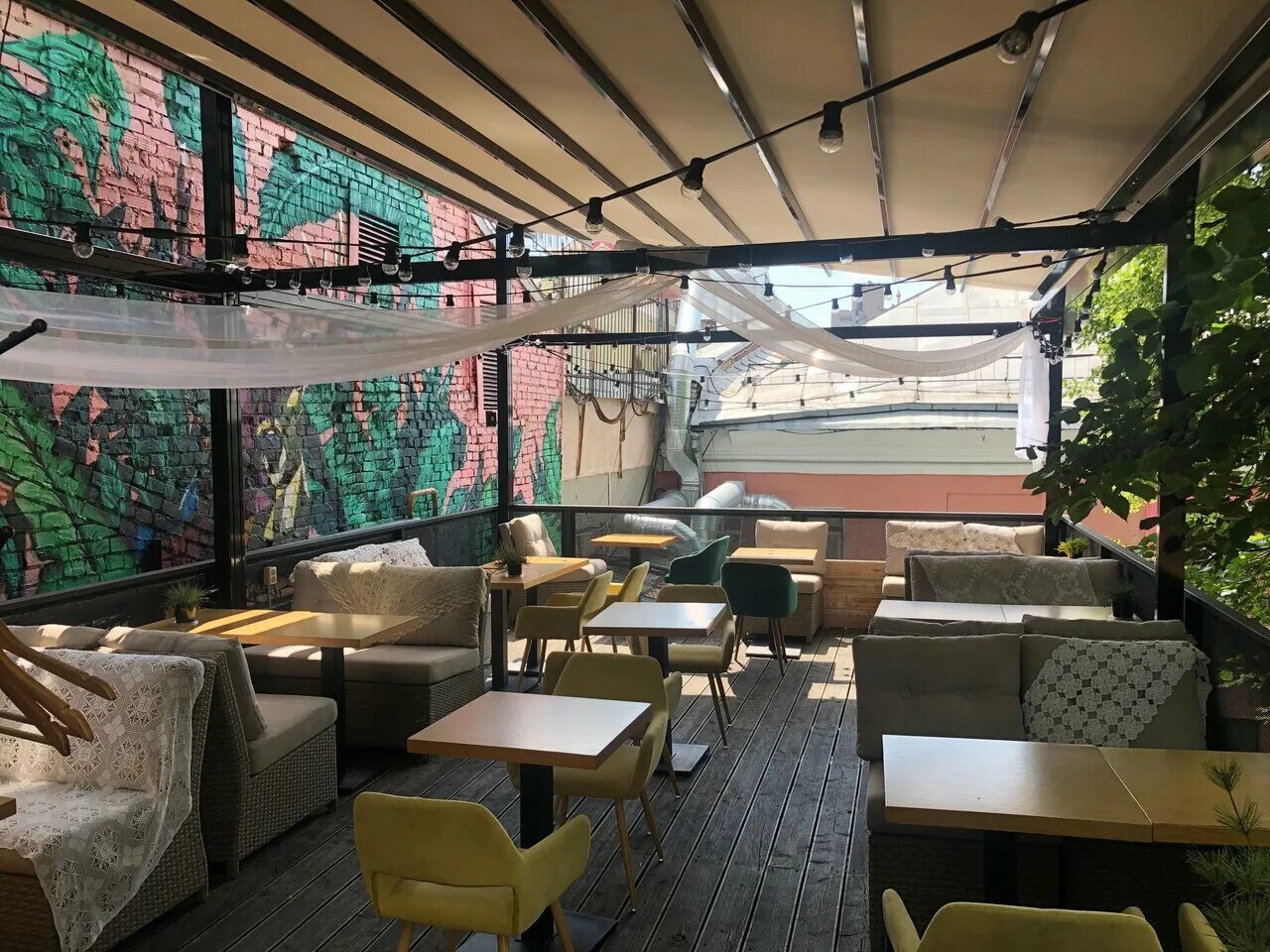 ресторан хвоя медное озеро. Pine river hotel калужская. пайн ривер парк отель. хвоя ресторан. кафе у медного озера.