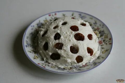 Творог с изюмом