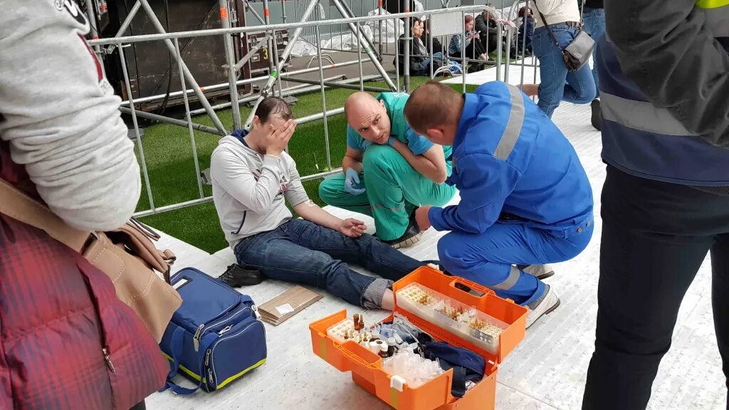Мероприятия в поддержку образования. Дежурство на мероприятиях. медицинское обеспечение спортивных соревнований. дежурство скорой на спортивных мероприятиях. медицинское обеспечение массовых мероприятий.