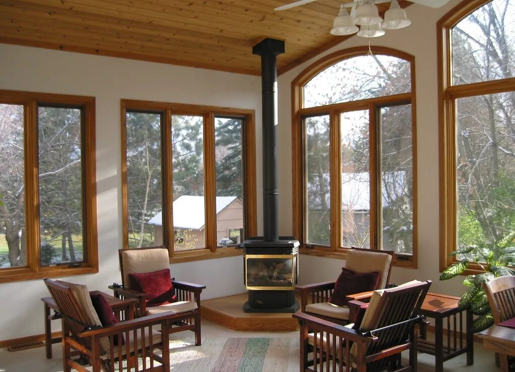 Пластиковое окно. Финские окна skaala. Большие окна в частном доме. Окна пвх. Пластиковое окно.