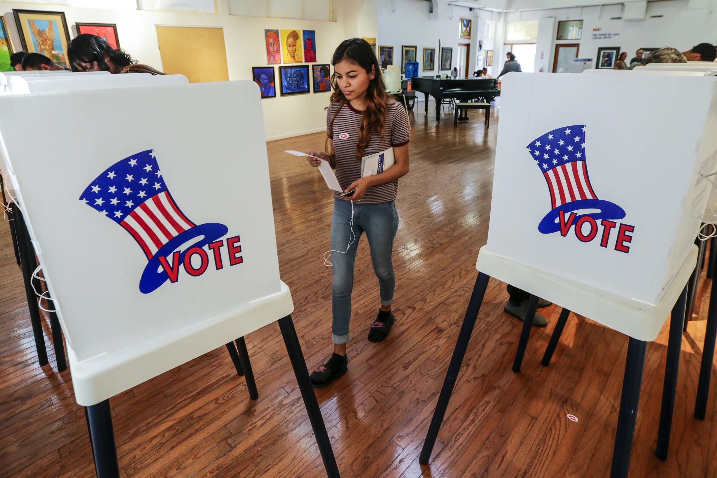 Vote out. Polling Booth in USA. Elections. Election Day. Voting doesn't work.