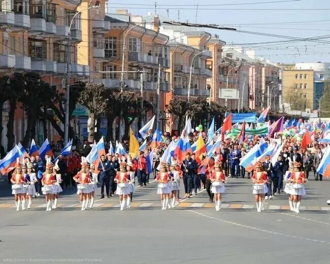 Праздничные шествия в городе Рязани 1 мая будут. Первомайские праздники. 1 Мая Рязань. Первомай фото.