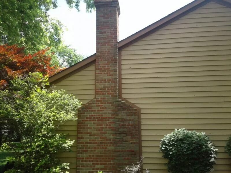 труба в частном доме из кирпича. труба в частном доме из кирпича. кирпичный дымоход для газового котла. кирпичный дымоход. кирпичный дымоход на крыше.