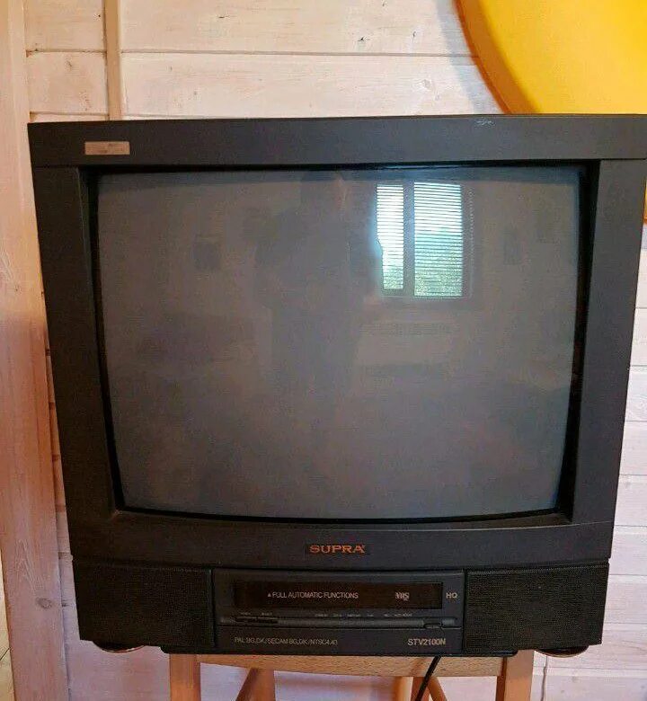 Видеодвойка lg kf14в40. Старый телевизор (daewoo 21q2). Телевизор шарп 2l hsc. Телевизор видео двойка. Моноблок lg kf-20 p30.