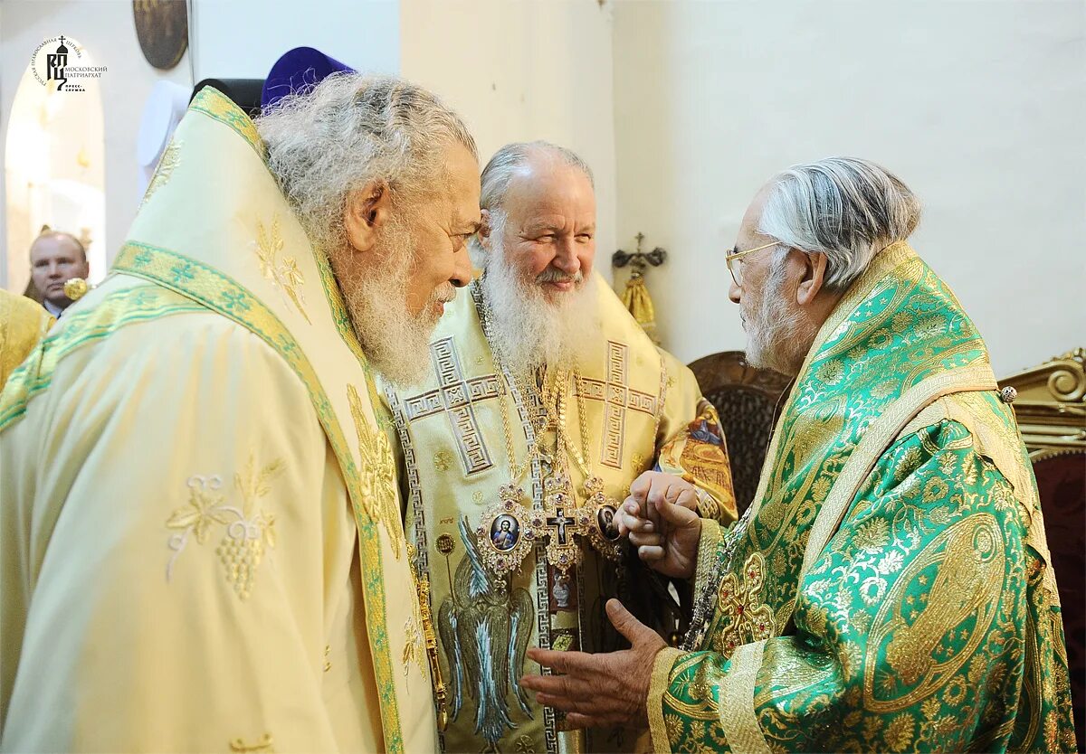 центр патриарх. собянин и патриарх кирилл. глава татарстанской митрополии кирилл. митрополит кирилл наконечный екатеринбург. центр патриарх.