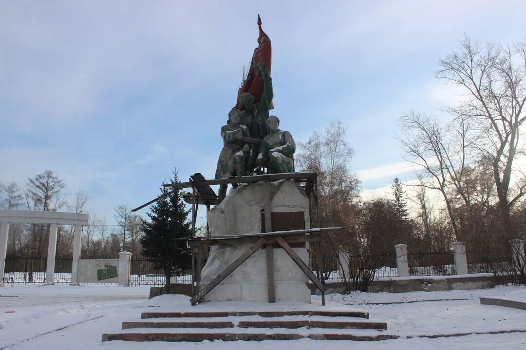 Памятник борцам революции Иркутск. Мемориал борцам революции Луганск. Памятник борцам революции Иркутск Иерусалимская гора. Памятник борцам революции 1905 года Иваново. Иркутск ул борцов революции