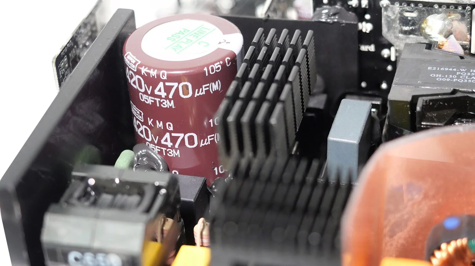 Блок питания adata xpg. Xpg core reactor 650. xpg core reactor 850. a data xpg core reactor 650w. xpg core reactor 650 wt.