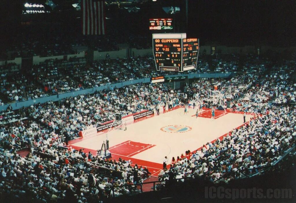 Игр 1984 в лос анджелесе. Los angeles memorial sports arena. лос анджелес 1984. олимпийские игры 1984 года в лос-анджелесе. лос анджелес 1984 сооружение.