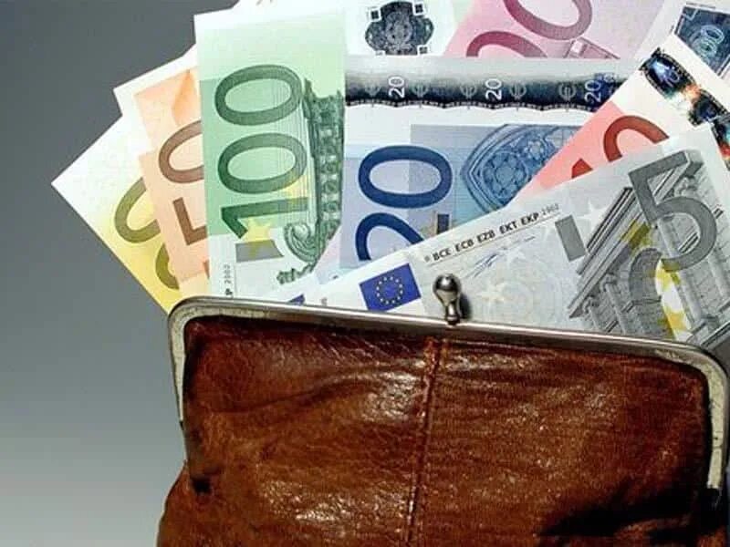 Зарплаты на кипре. Заработные платы ульяновской области. Зарплаты на кипре. Минимальная заработная плата на кипре. Средняя зарплата на кипре.