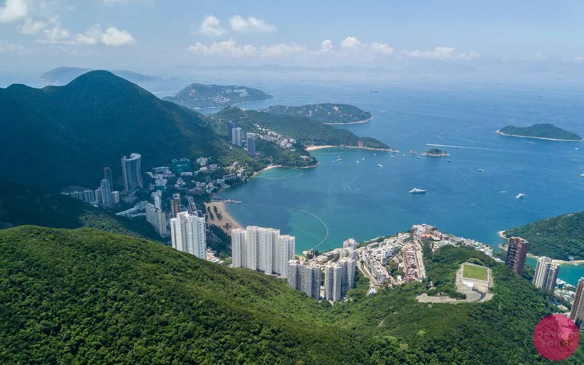Hong kong bay. Repulse bay (гонконг). repulse bay beach гонконг. залив рипалс гонконг. temple complex repulse bay гонконг.
