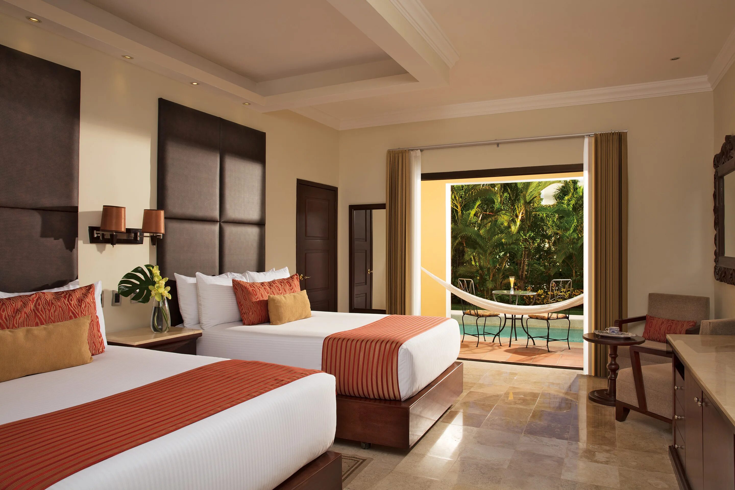 D 10 view. Deluxe garden or pool view room .. dreamstulum.