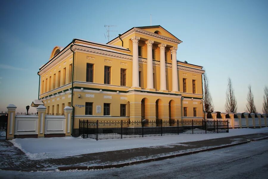 Это здание было построено екатеринбургских купцов меценатов