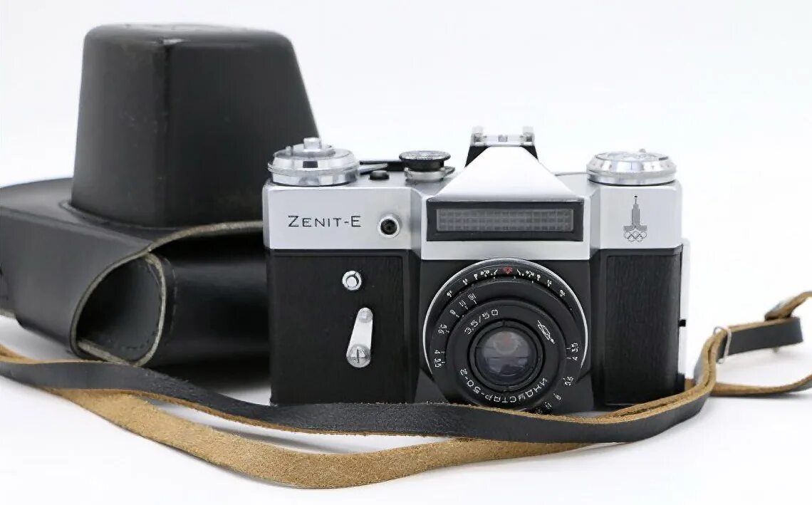 Пленочный фотоаппарат зенит. Пленочный зенит. Пленочный фотоаппарат zenit ttl. Пленочный зенит. Зенит-7 фотоаппарат.