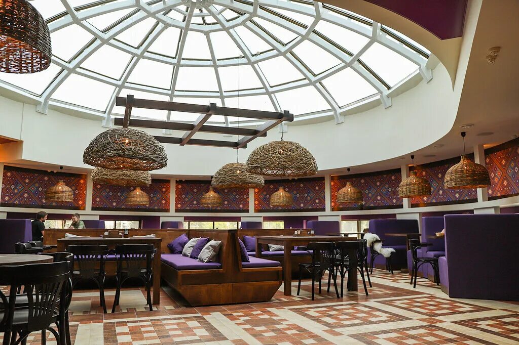 лучшие рестораны минска. зал ресторан отеля ренессанс минск. ресторан бульбаш минск. Gan bei минск. I like wine покровка.