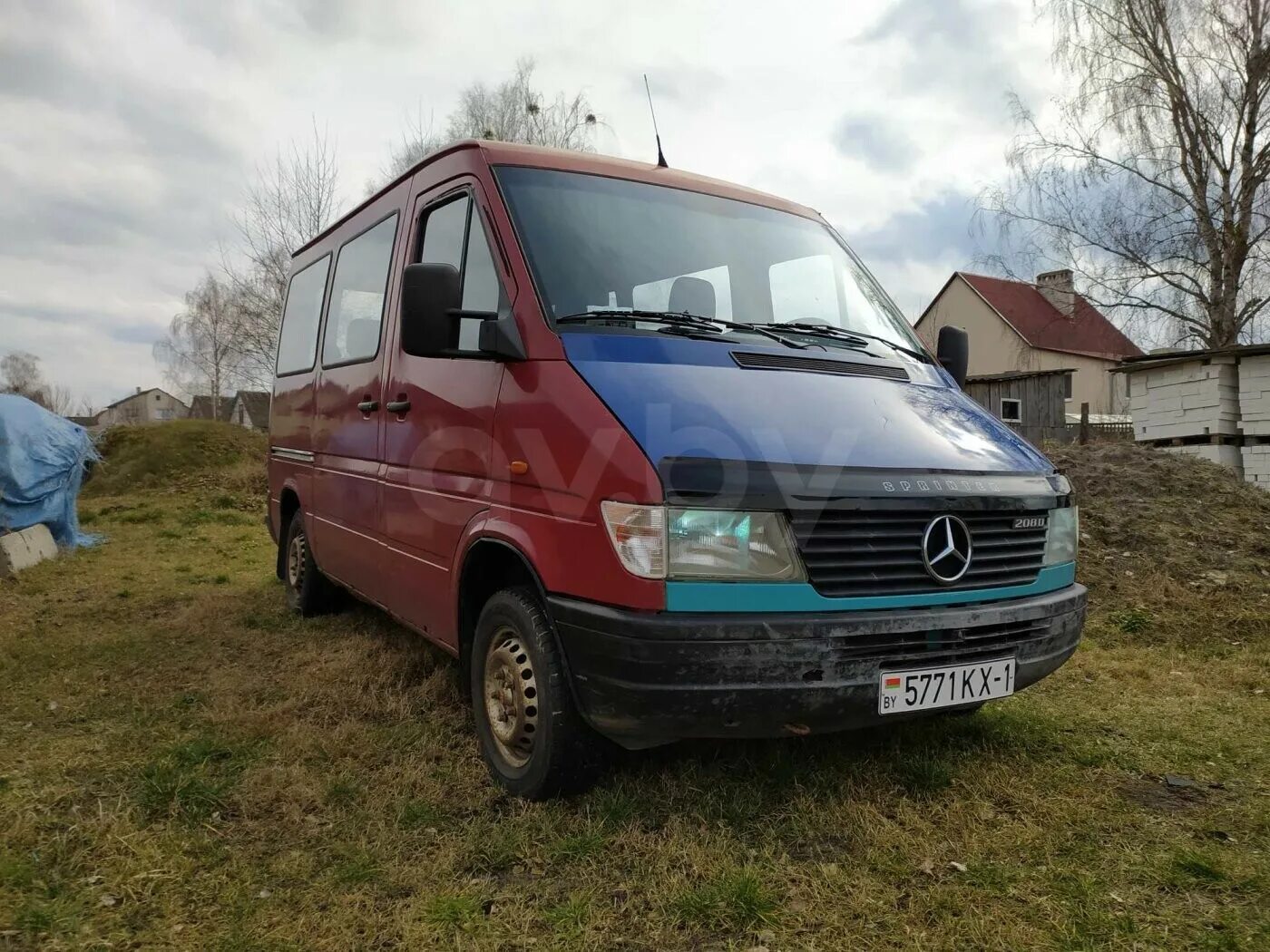 Спринтер 208д. Sprinter 208d. Спринтер 208. Mercedes Sprinter 208d цельнометал 1998. Sprinter старый 2000.