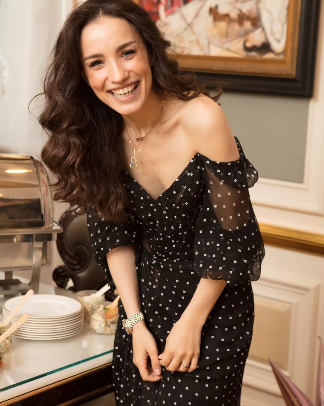 Виктория боня телеведущая. Виктория дайнеко. Вика дайнеко фото. Виктория токарева писательница. Автобиография виктории.