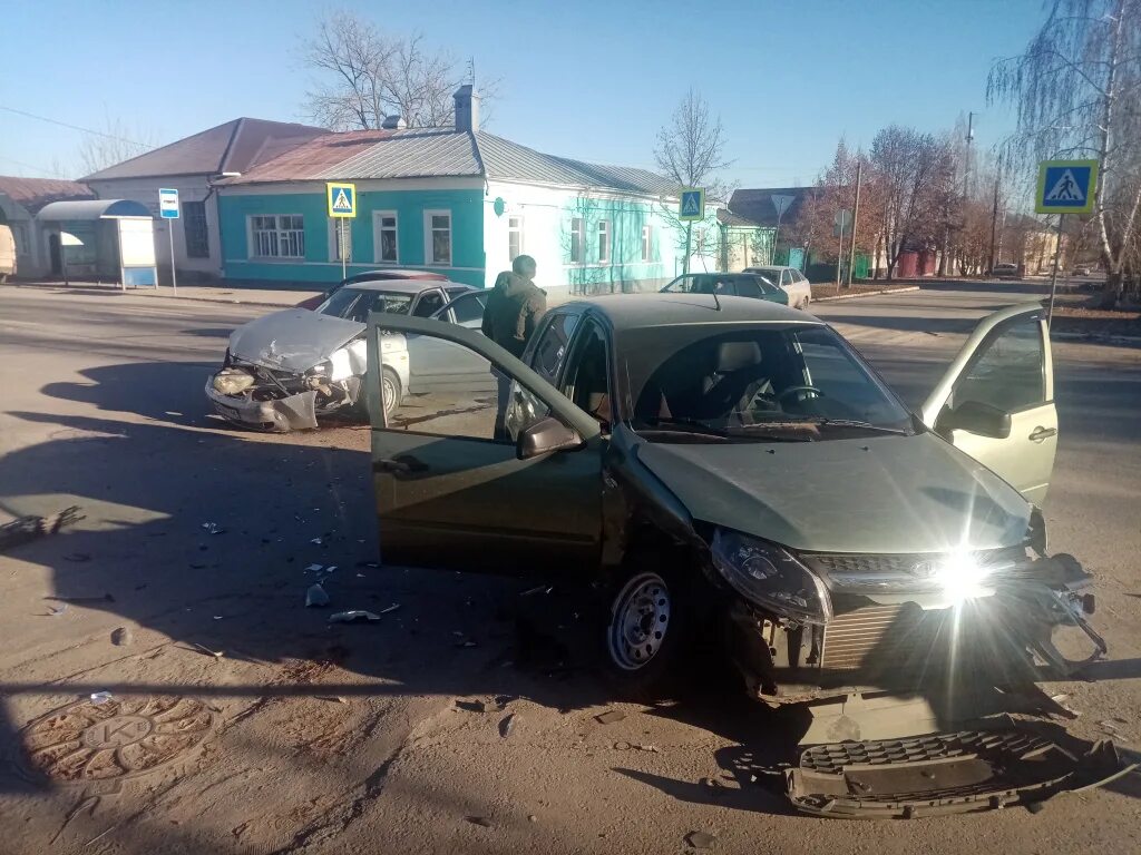 Усмань 48 усмань. Чп в усмани липецкой области 48. Усмань происшествия дтп. Авария в усмани липецкой области. Усмань происшествия дтп.