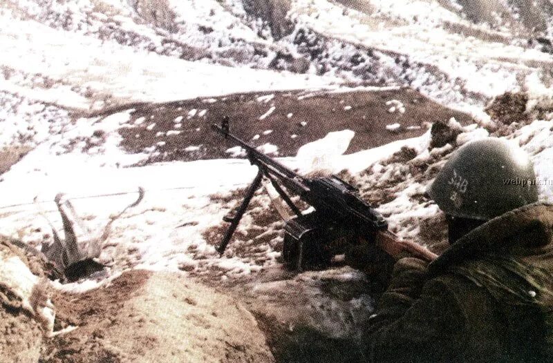 Штурм грозного (декабрь 1994 — март 1995). Грозный 2000 и 2023 сравнение. Грозный 2000. Чеченские боевые действия годы. Чеченские боевые действия годы.
