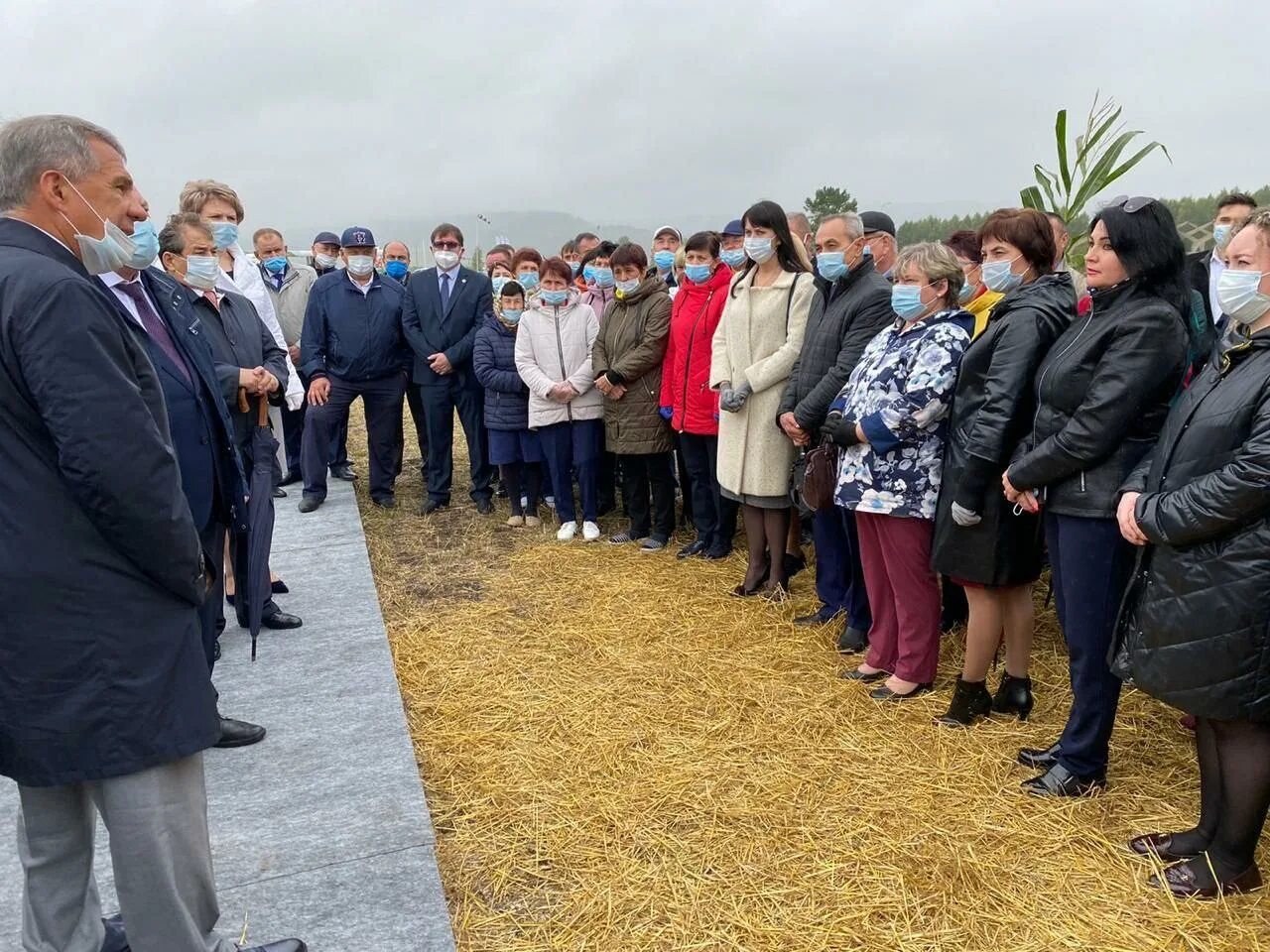 Новости татарстана сегодня видео. Минниханов в Лениногорске. Минниханов сельское хозяйство. Глава Татарстана Минниханов хадж.