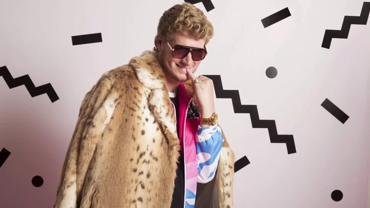 Young gravy sensational. Yung gravy. Yung gravy. Yung gravy 2022. Рэпер yung gravy.