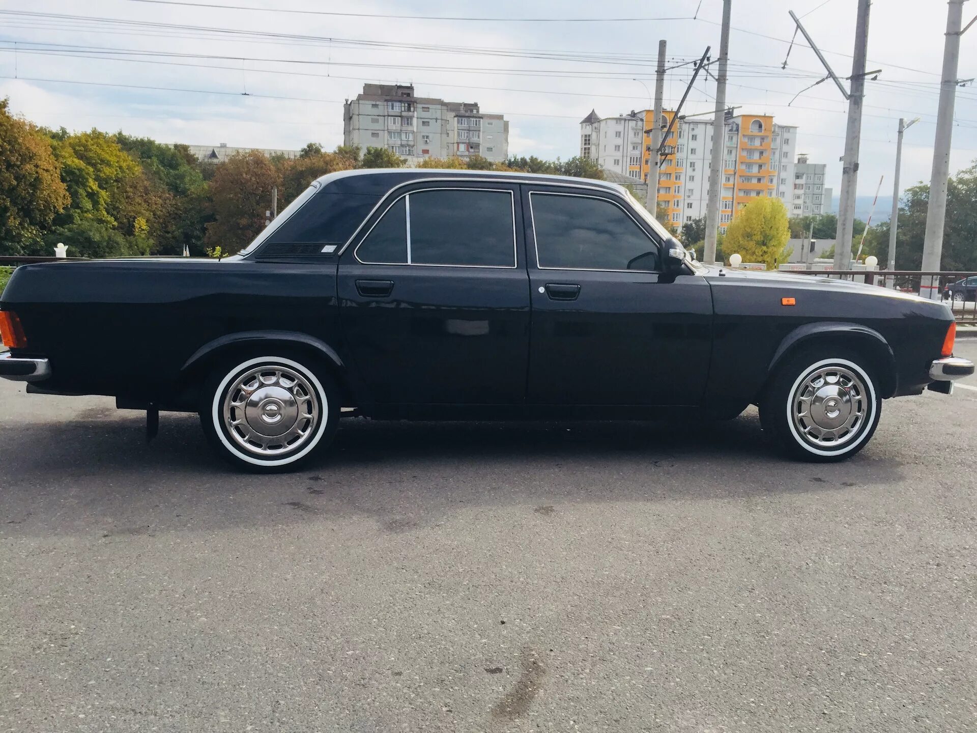 Хром газ 3110. Хром газ 3110. Газ 3102 на литье. Газ 31029 белая на литье. Волга газ 31105.