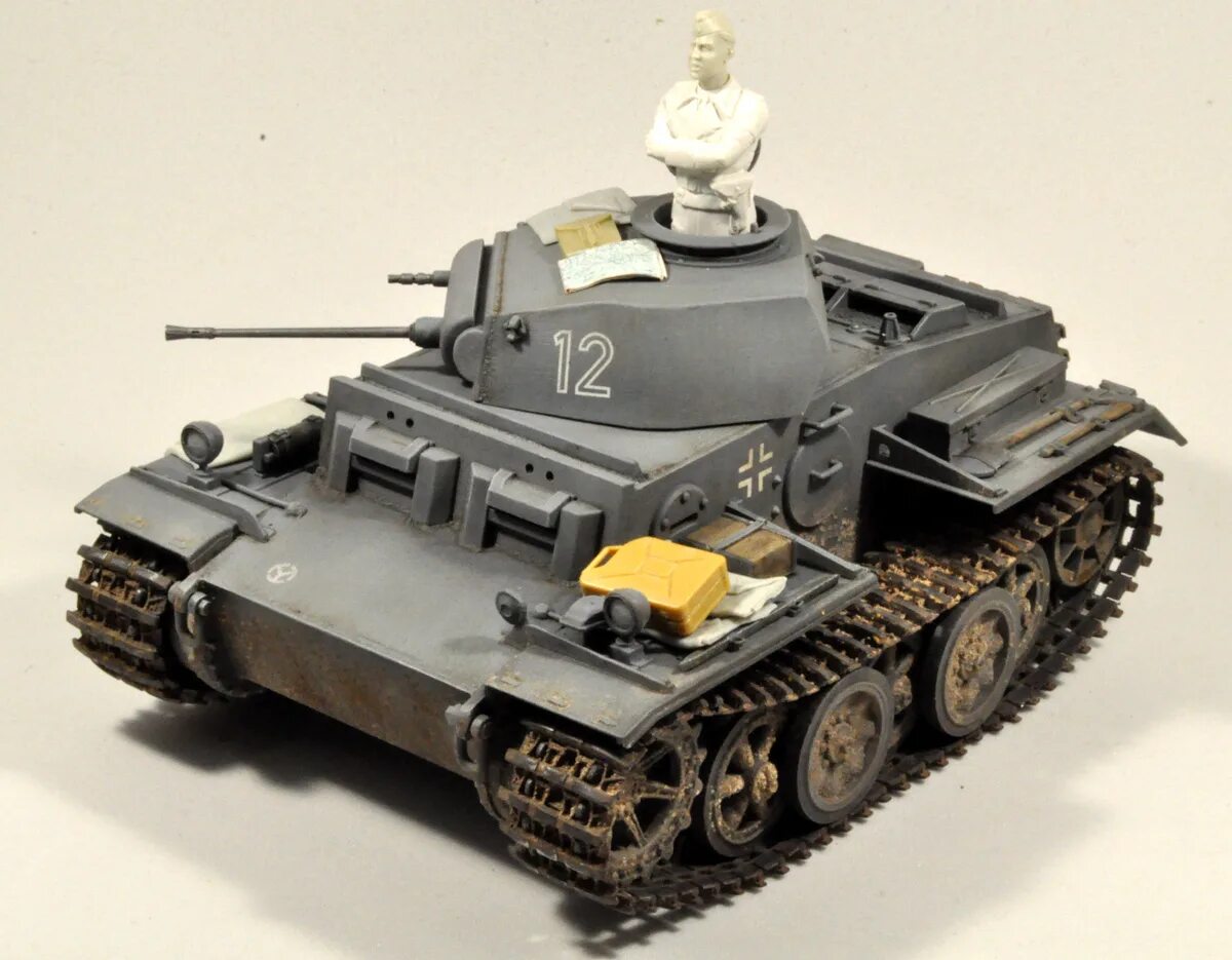 Pz kpfw ausf j. Панцер 2 j. pz.kpfw. ii ausf. j. pz kpfw 2 ausf j. pz ii j модель.