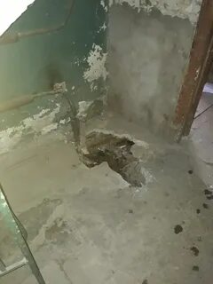 Прорвало трубу куда