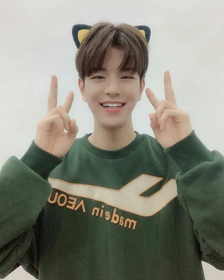 Сынмин улыбается. Сынмин stray kids 2025. ким сынмин селфи. сынмин из stray kids селфи. сынмин стрэй кэтс.