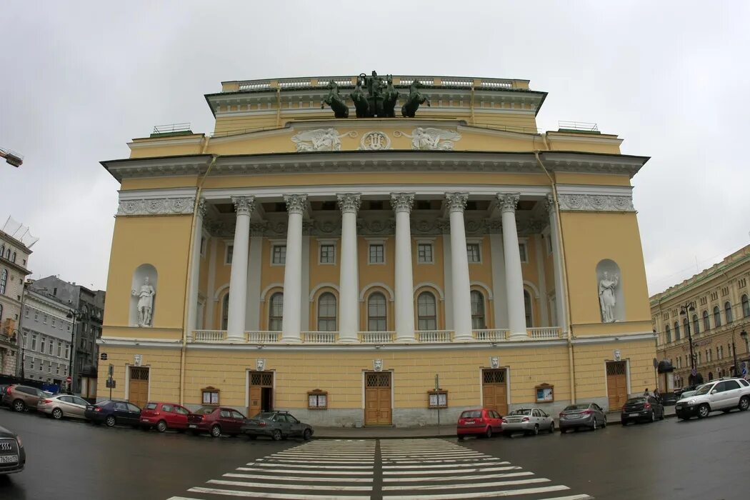 Санкт петербургский театр на неве. Александринский театр Санкт-Петербург. Александринский театр театр. Александрийский театр Росси Архитектор.