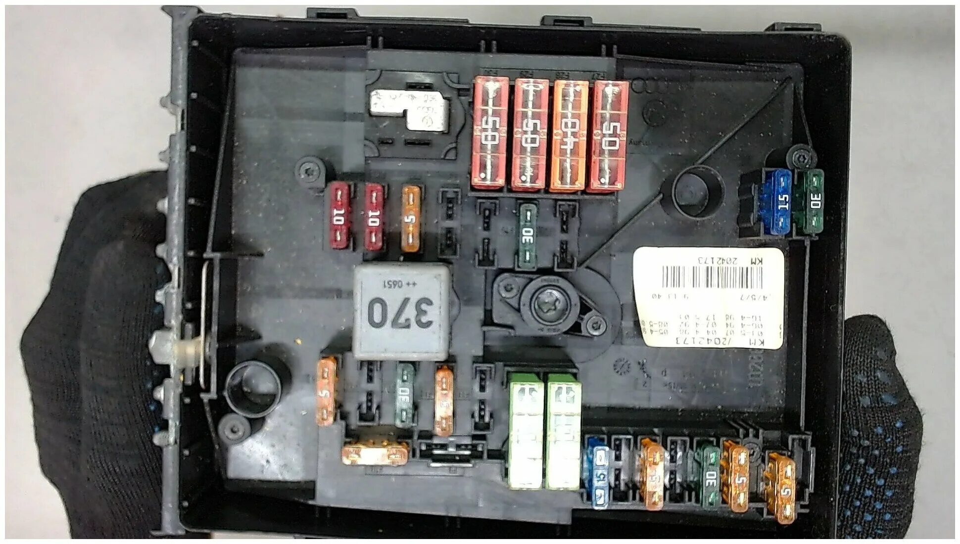 Предохранители jetta va3. Блок предохранителей джетта 6 1. Предохранители фольксваген джетта 2008. Предохранители jetta 5. Предохранители джетта 5.