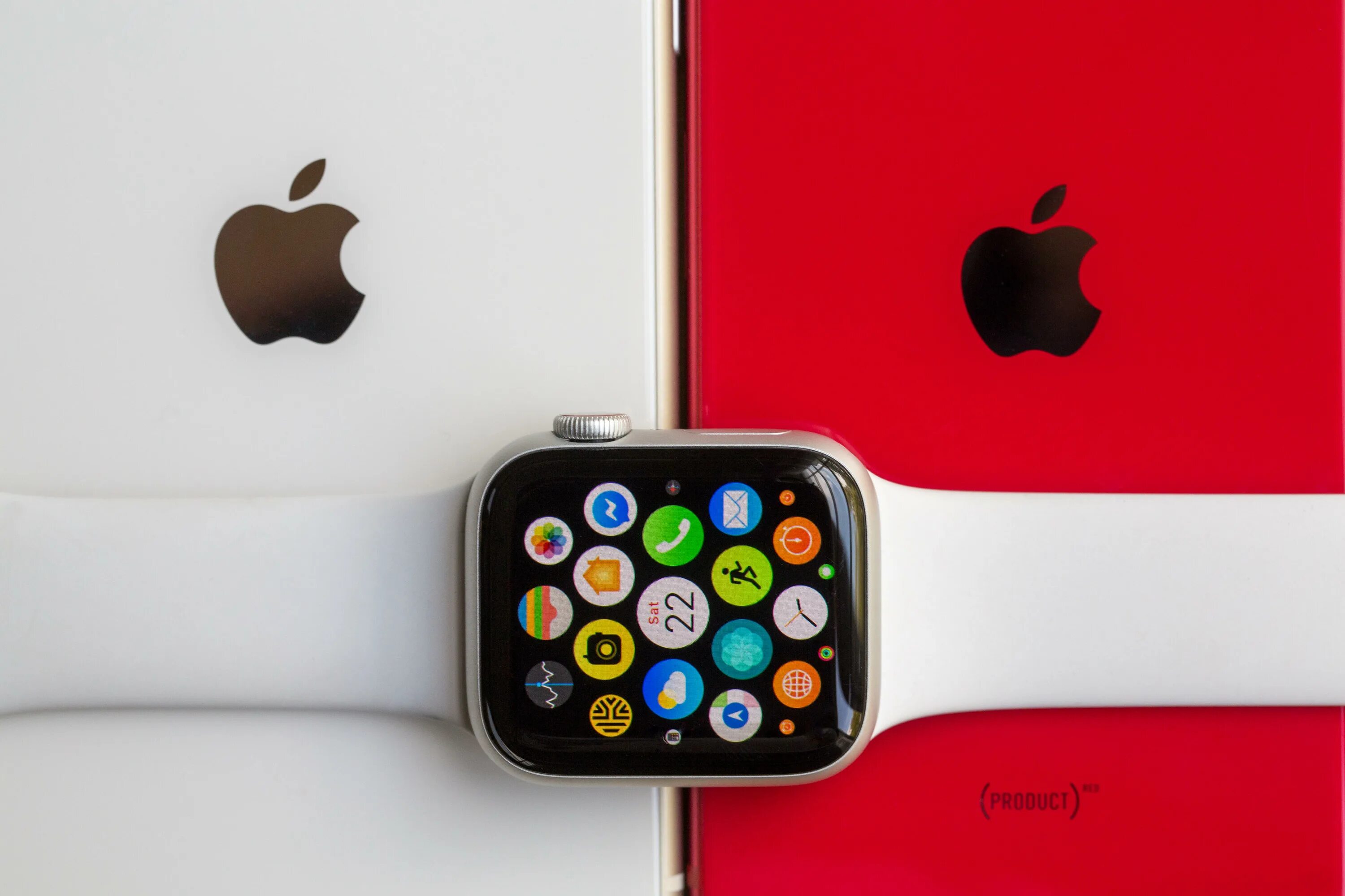 Айфон 8 и эпл вотч. Apple watch se 2. Apple watch se 2021. Apple watch se vs 2022. Отвязать часы apple iwatch от айфона