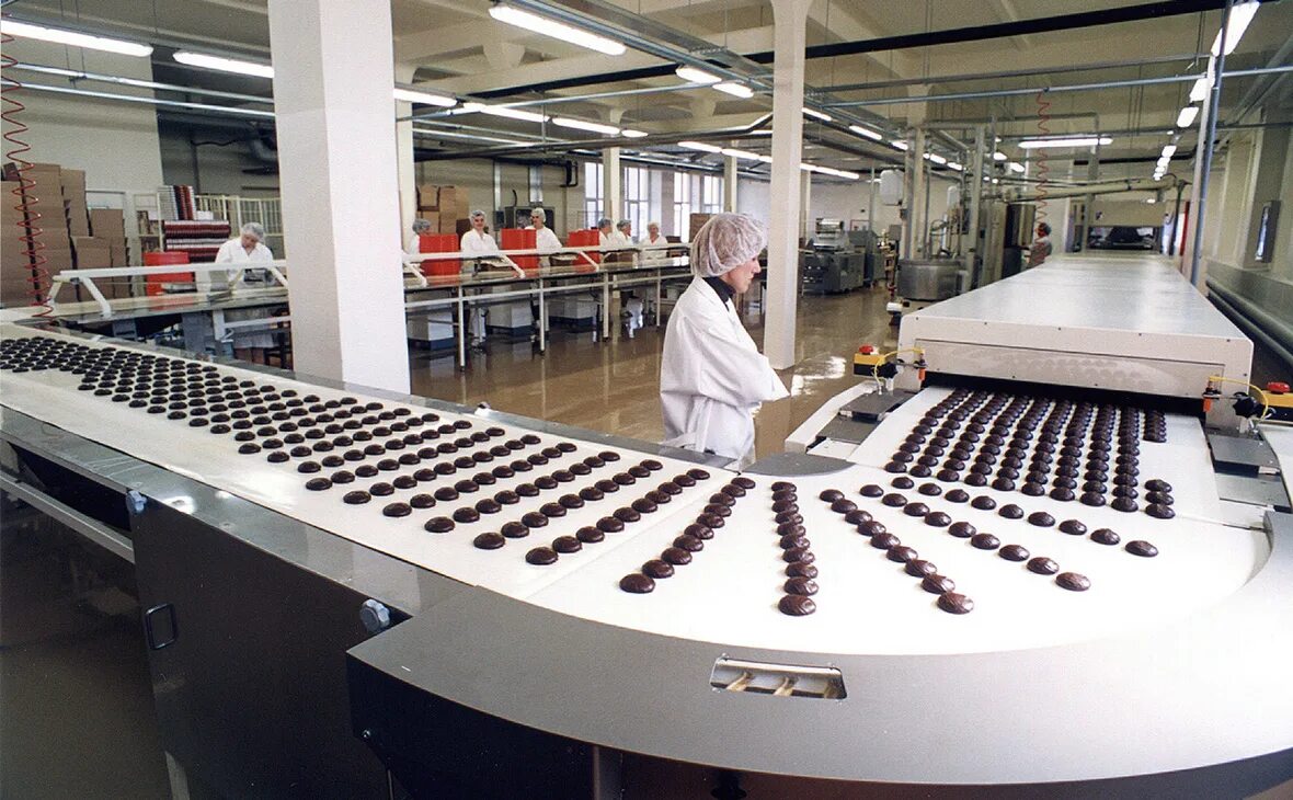 Производители стоил. Завод Марс в Америке шоколадная фабрика. Завод Марс в России. Россия (шоколадная фабрика). Производство шоколада.