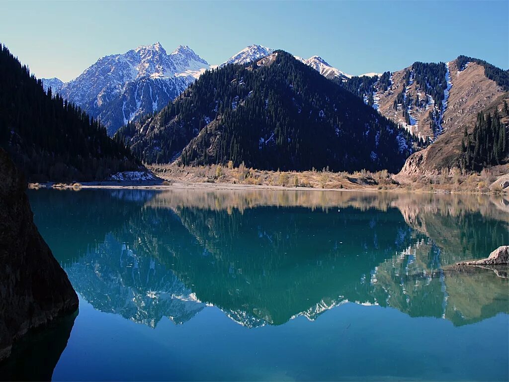 есик казахстан озеро. озеро в казахстане иссык куль. казахстан озеро иссык куль. казахстан озеро иссык куль. есик казахстан озеро.