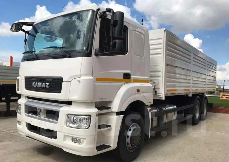 Камаз 65207 авито. Камаз 65207-s5. Камаз 65207 бортовой зерновоз. Камаз 65207 бортовой. Камаз 65207 тентованный.