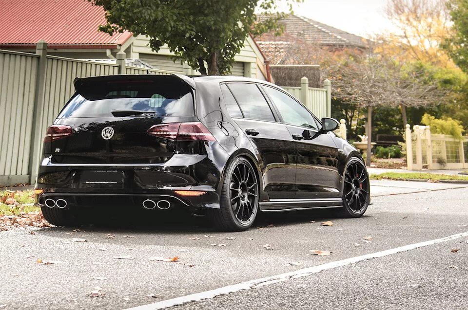 Golf 7 r. VW Golf 7 r Tuning. Golf r mk7. Volkswagen Golf 7 r Tuning.