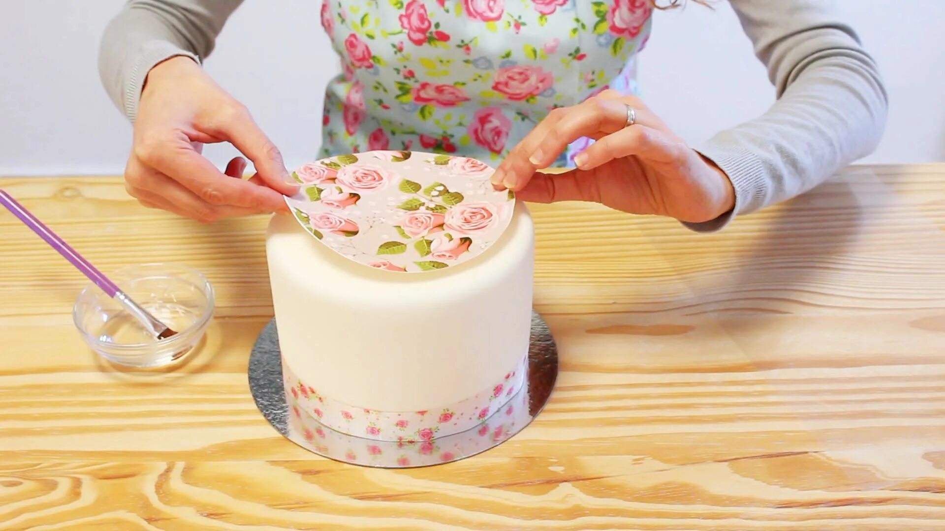 Декор из рисовойдумани. Цветы из съедобной бумаги. Как сделать рисовую бумагу для торта. Как сделать рисовую бумагу для торта. Роза из рисовой бумаги для торта.