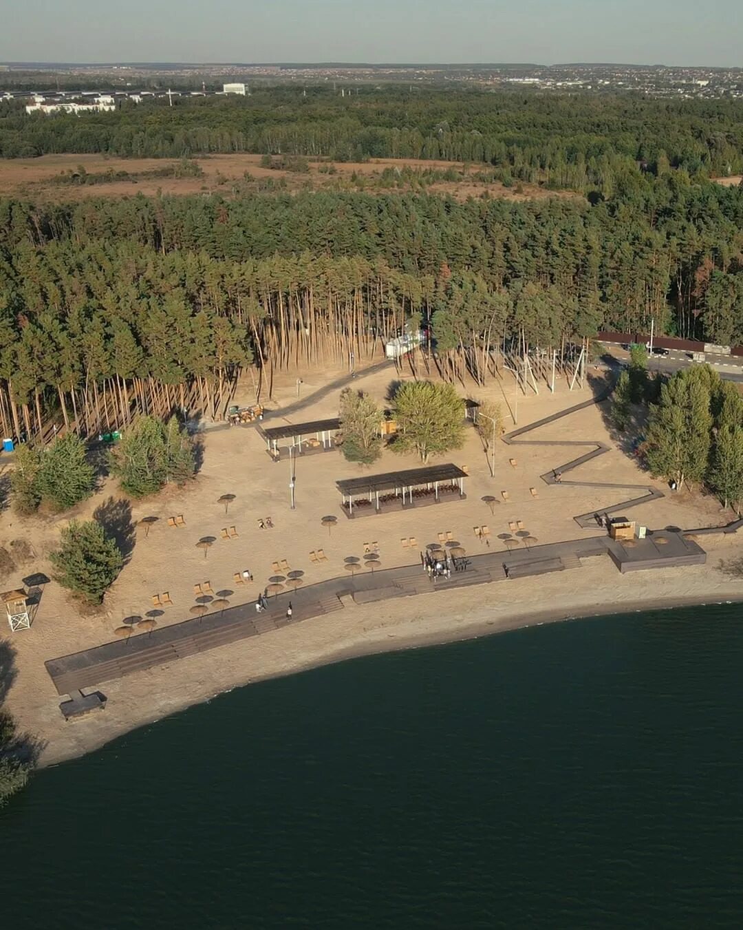 Клевые озерки. Озерки пляж. Озерки озеро СПБ площадка. Озерки пляж реконструкция. Озерки озеро пляж.