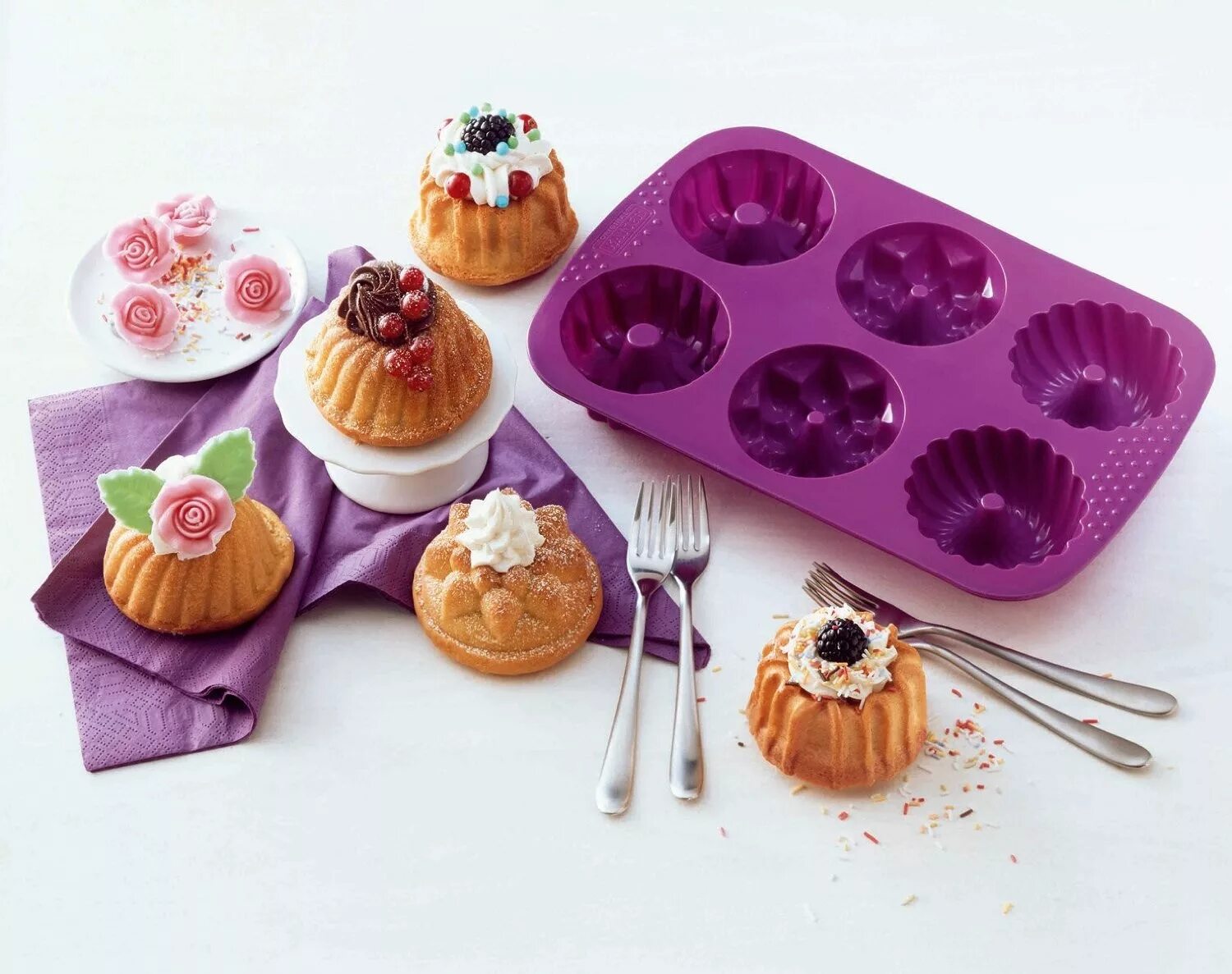 Форма д/выпечки а/пр 26х7см круг разъем. Товары для выпечки. Приспособления для выпечки. Аксессуары для выпечки. Инструменты кондитера.