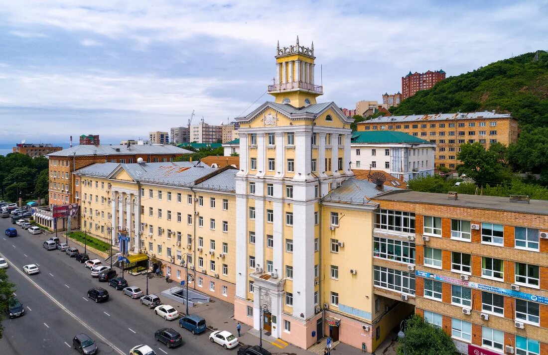 Здание владивостока. Владивосток здания. красивые здания владивостока. владивосток достопримечательности здания. владивосток исторический центр.