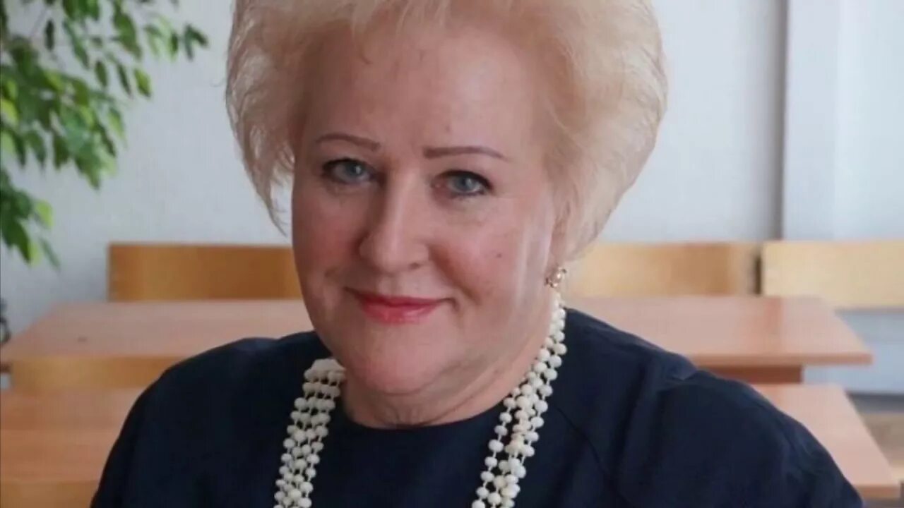 Директор лицея любовь кулева. Салтыкова елена садофьевна нижневартовск. Лицей 94 уфа директор. Директор лицея. Директор лицея 144 спб.